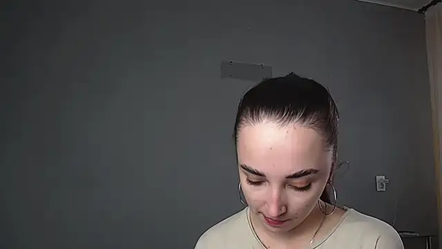 Eva Gloryy online show from March 29, 2026, 2:17 pm