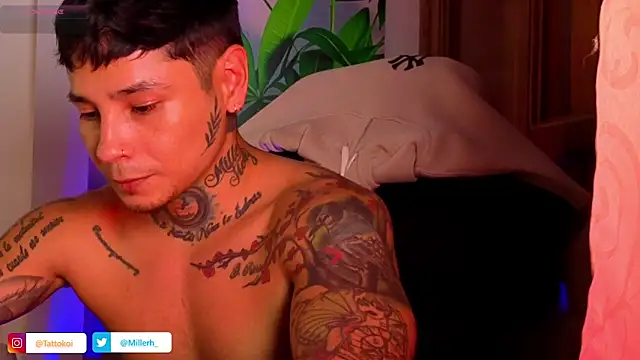 Snapshot of tattokoi chatting on October 28, 2025, 11:18 pm tattokoi online show from October 28, 2025, 11:18 pm