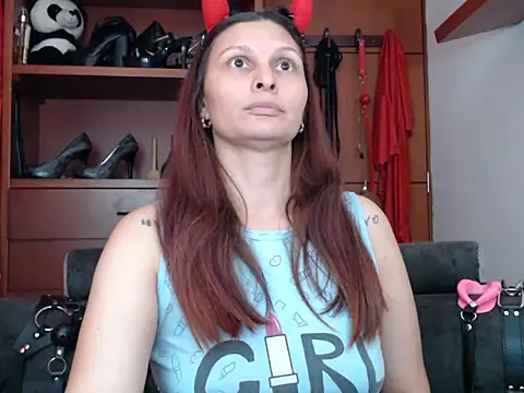 Snapshot of sachaclinford chatting on June 12, 2026, 4:17 pm sachaclinford online show from June 12, 2026, 4:17 pm