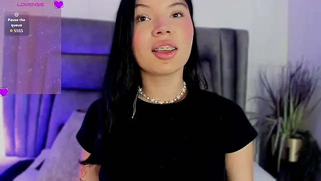 DannaJhonson1 online show from December 15, 2025, 7:07 pm