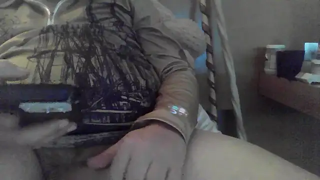 Snapshot of yourcourage1 chatting on March 11, 2026, 5:02 am yourcourage1 online show from March 11, 2026, 5:02 am