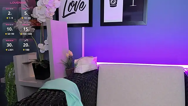 ValeriaOrtega online show from January 30, 2025, 11:55 am