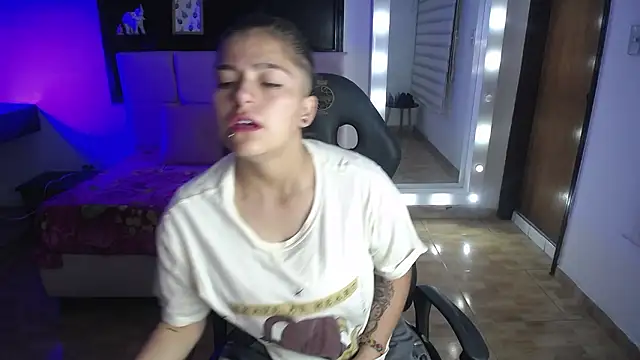 Kitten Cam online show from February 22, 2026, 1:09 pm