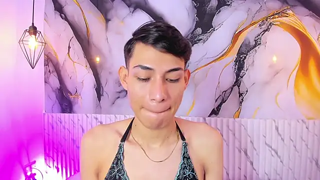 JackeOwens online show from November 19, 2025, 2:28 pm