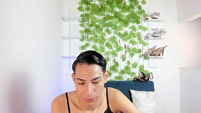 JackeOwens online show from April 18, 2026, 12:31 pm