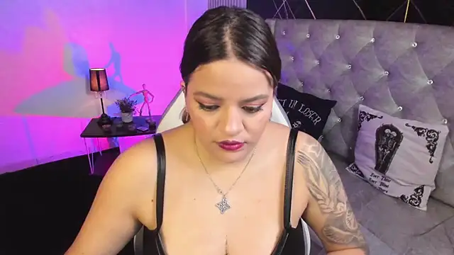 victoria  floyd online show from February 7, 2026, 2:54 pm