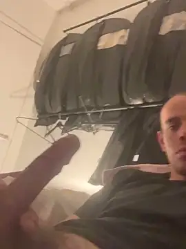 Snapshot of wyattstone chatting on October 31, 2025, 3:29 am wyattstone online show from October 31, 2025, 3:29 am