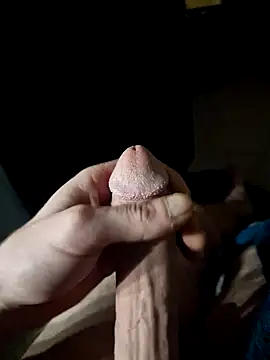 Snapshot of guilove5 chatting on January 20, 2025, 11:43 pm guilove5 online show from January 20, 2025, 11:43 pm