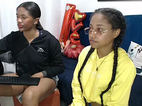 Snapshot of LITTLEDOLLHOT chatting on February 28, 2025, 5:48 am LITTLEDOLLHOT online show from February 28, 2025, 5:48 am