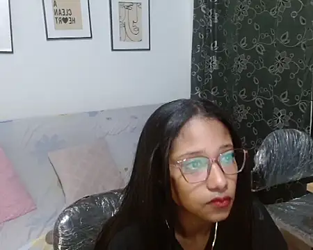 Snapshot of LITTLEDOLLHOT chatting on November 28, 2025, 1:03 pm LITTLEDOLLHOT online show from November 28, 2025, 1:03 pm