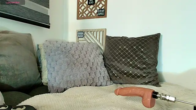 love sharol  online show from September 15, 2025, 11:27 pm