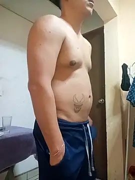 Snapshot of LuisMex1998 chatting on January 19, 2026, 9:35 am LuisMex1998 online show from January 19, 2026, 9:35 am