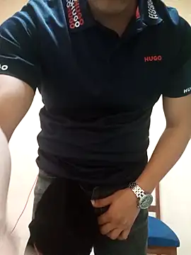 Snapshot of LuisMex1998 chatting on February 7, 2026, 3:43 am LuisMex1998 online show from February 7, 2026, 3:43 am