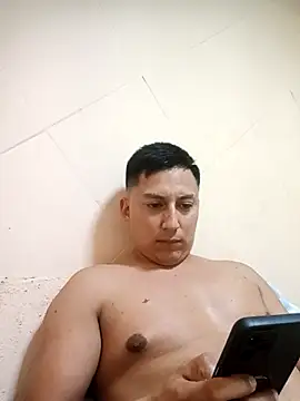 Snapshot of LuisMex1998 chatting on February 26, 2026, 9:52 am LuisMex1998 online show from February 26, 2026, 9:52 am