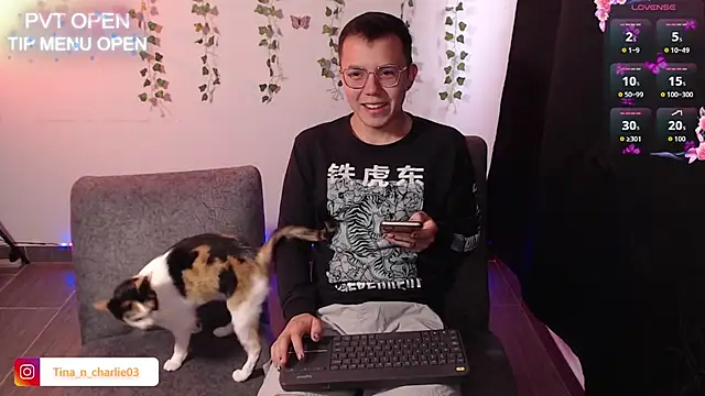 Tina 4 Charlie online show from May 26, 2026, 1:29 pm