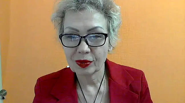 NessyJenixs online show from February 10, 2025, 5:41 pm