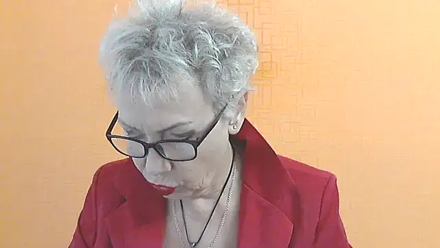 NessyJenixs online show from October 21, 2025, 6:58 am