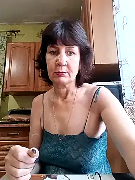 Laura Kiss online show from November 20, 2025, 8:36 am