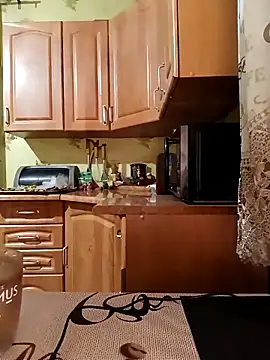 Laura Kiss online show from March 19, 2026, 4:33 pm