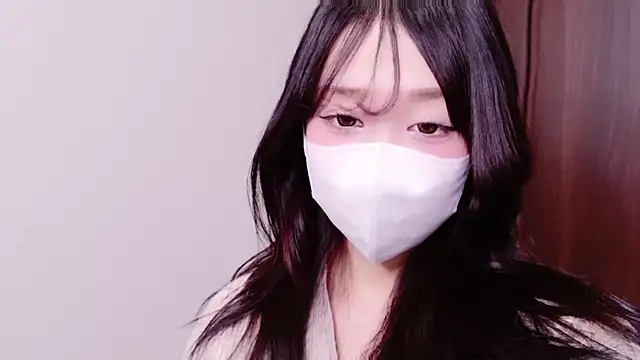 Sakku-MIKOTO-Saku online show from February 12, 2025, 10:14 am