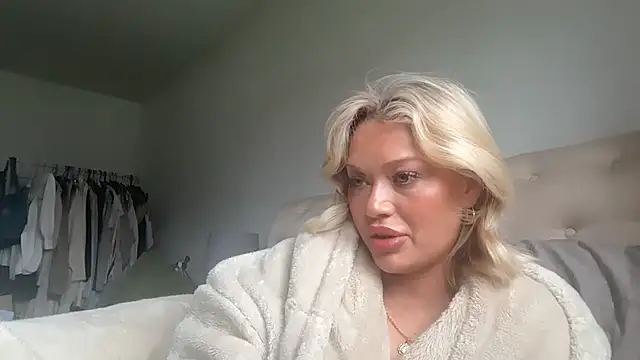 blissdimicco online show from March 15, 2026, 12:44 pm