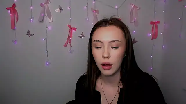 Nikonara Love online show from February 11, 2026, 4:12 pm