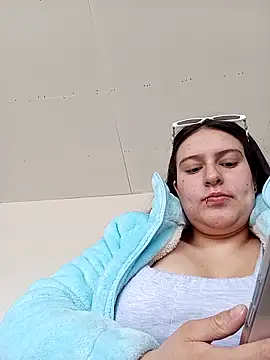 ary-cooper online show from December 3, 2025, 5:22 pm