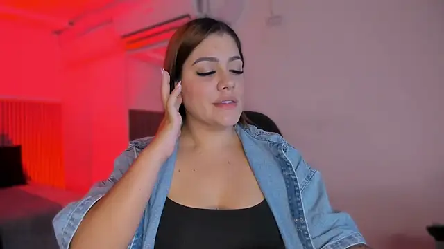 bonnieAn online show from September 12, 2025, 11:32 am