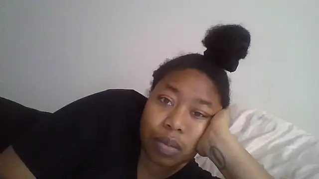 angeliquebelcali online show from February 23, 2025, 2:14 pm