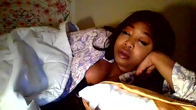 angeliquebelcali online show from October 14, 2025, 7:09 am