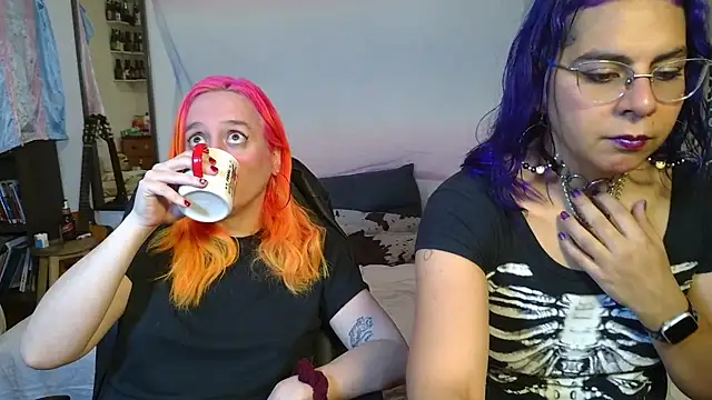 Snapshot of Evelan420 chatting on November 28, 2025, 6:43 pm Evelan420 online show from November 28, 2025, 6:43 pm