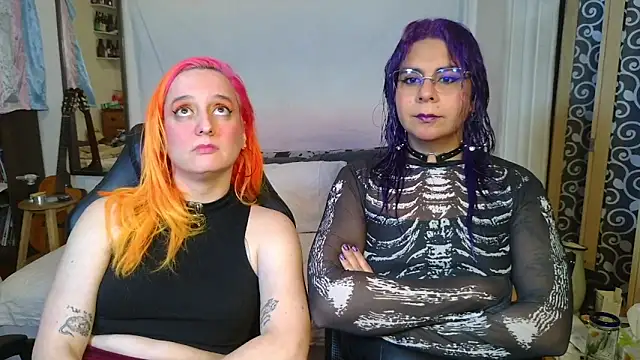 Snapshot of Evelan420 chatting on December 1, 2025, 6:46 pm Evelan420 online show from December 1, 2025, 6:46 pm