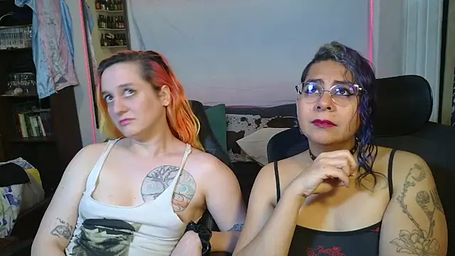 Snapshot of Evelan420 chatting on February 13, 2026, 7:21 pm Evelan420 online show from February 13, 2026, 7:21 pm