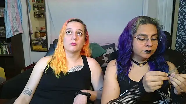 Snapshot of Evelan420 chatting on February 16, 2026, 7:10 pm Evelan420 online show from February 16, 2026, 7:10 pm