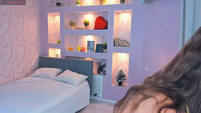 FloraDobb online show from February 20, 2026, 7:21 am