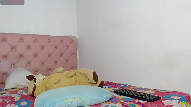 Snapshot of elettra_parisi19 chatting on February 17, 2025, 11:42 pm elettra parisi19 online show from February 17, 2025, 11:42 pm