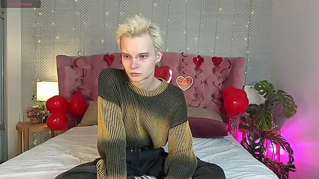 Snapshot of DemianEnglen chatting on February 12, 2025, 9:22 pm DemianEnglen online show from February 12, 2025, 9:22 pm