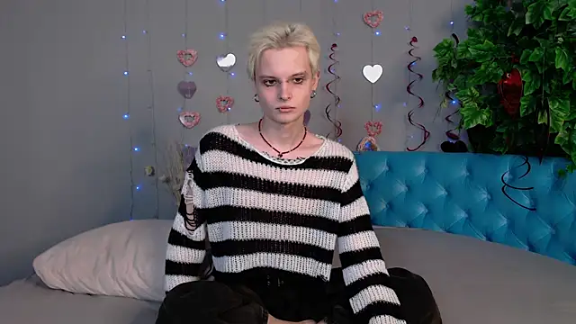 Snapshot of DemianEnglen chatting on February 20, 2025, 3:01 am DemianEnglen online show from February 20, 2025, 3:01 am