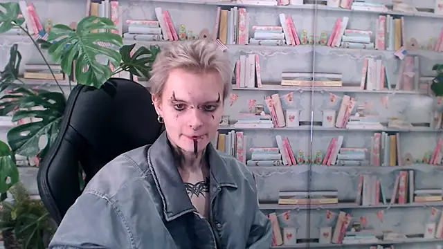 Snapshot of DemianEnglen chatting on March 16, 2025, 2:43 am DemianEnglen online show from March 16, 2025, 2:43 am