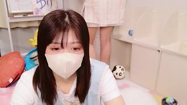 NA-KAREN-V8 online show from February 3, 2025, 3:38 pm