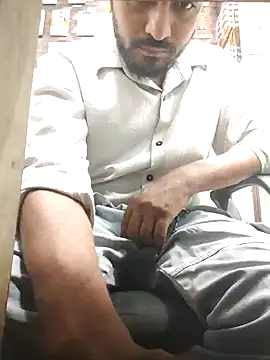 RaviRoy2326 online show from February 13, 2025, 2:20 pm