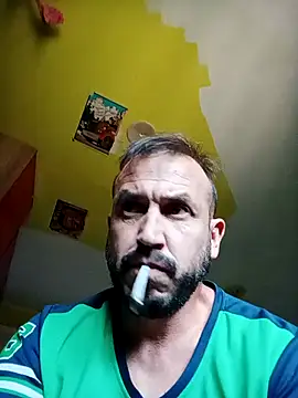 Snapshot of wapo100x100 chatting on October 17, 2025, 11:57 am wapo100x100 online show from October 17, 2025, 11:57 am