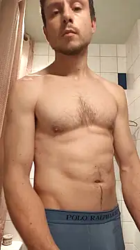 Snapshot of Vyda4 chatting on November 6, 2025, 6:42 pm Vyda4 online show from November 6, 2025, 6:42 pm