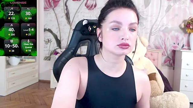 Snapshot of BritneyBarker chatting on September 26, 2025, 2:15 am BritneyBarker online show from September 26, 2025, 2:15 am