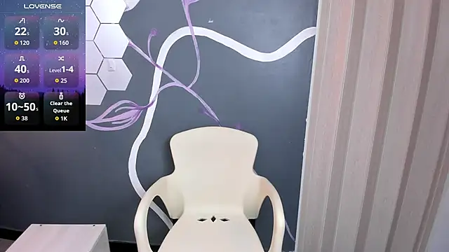 Snapshot of Sara_Naugty chatting on October 28, 2025, 6:32 pm Sara Naugty online show from October 28, 2025, 6:32 pm