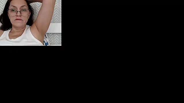 Soffya Soy online show from November 1, 2025, 10:56 pm