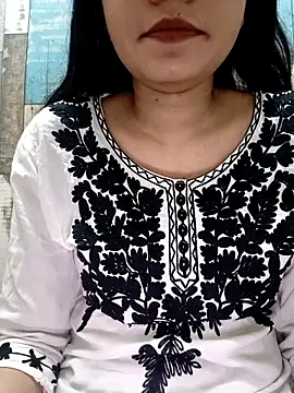 cute IndianBabe online show from April 12, 2026, 8:36 pm