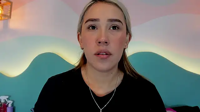 Lannajansen online show from February 4, 2026, 1:39 pm