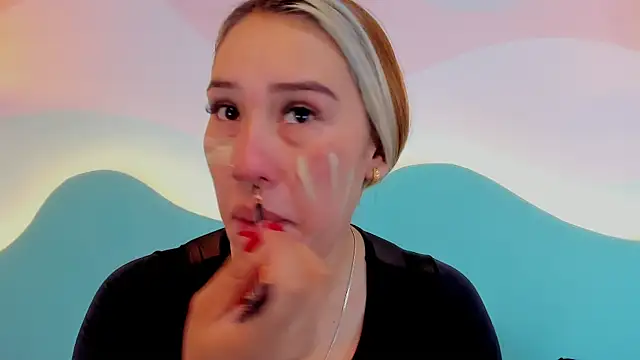 Lannajansen online show from February 18, 2026, 2:13 pm