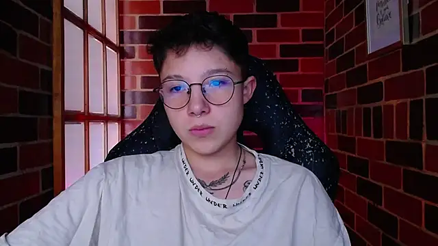 Rio twrr online show from February 8, 2025, 8:21 pm